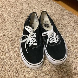 VGUC black Vans size 9.5